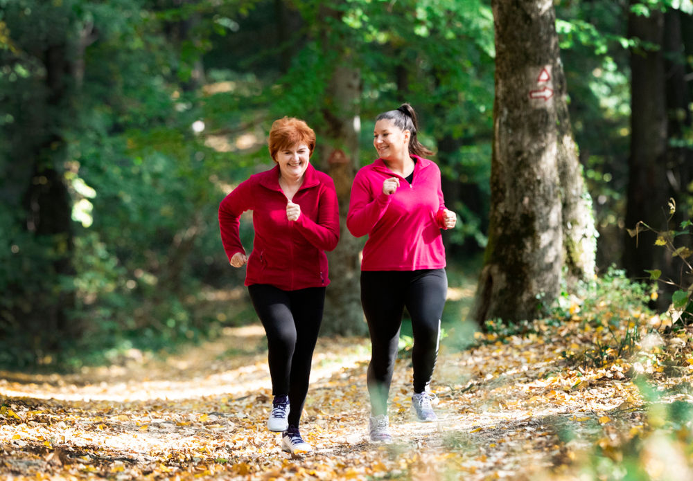 Mother,and,daughter,running,in,forrest,fall,weight,loss